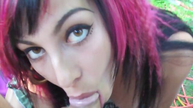 Maman mange le creampie de sa fille de classic prno papa