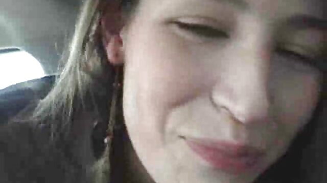Fille chaude rend le spectacle de gode classic porn turkish sur cam super