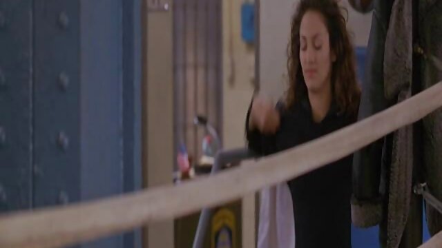 Double pipe avec sperme dans la bouche films x classique