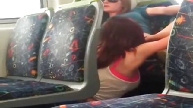 LOAN4K. L'agent porno classic mom baise une rousse aux gros seins parce qu'elle ...