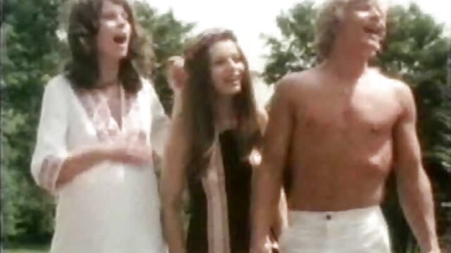 Les adolescents adorent les énormes porn classic 80 queues - Mazzy Grace Damon Dice - Body Blow