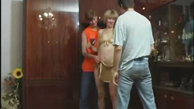 StripQueen film porno classique sait comment bouger son cul