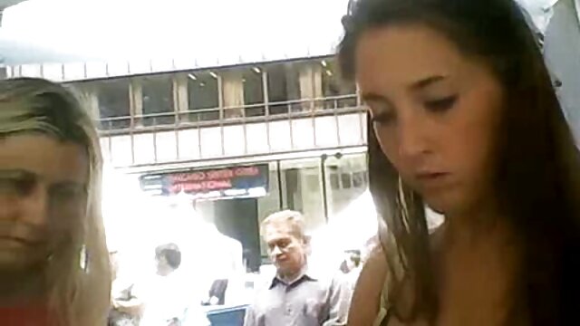 Hot nouvelle fille classic porn hotel va interracial en prenant une grosse bite noire