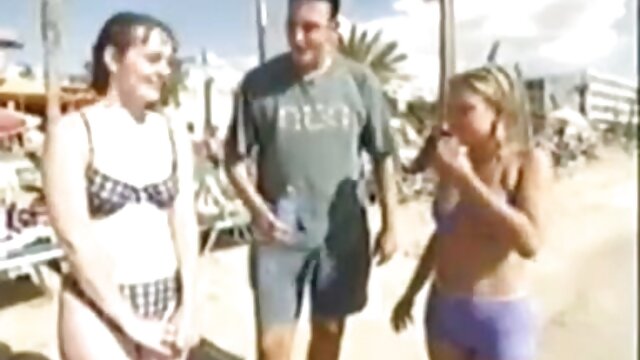 Bébé branle et filme porno classic avale