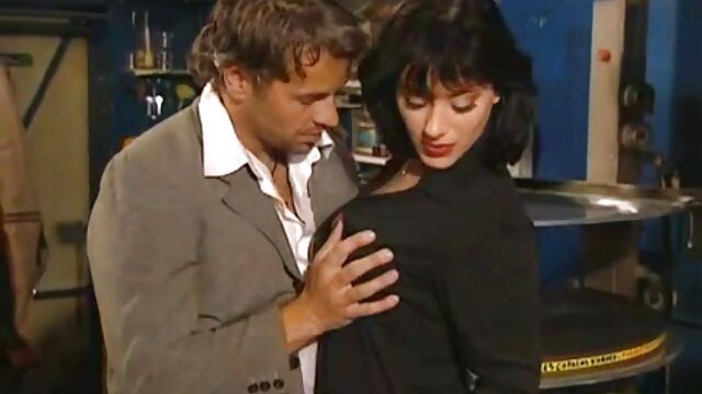 Je veux sentir ton vintage sex filmes sperme sur mes pieds